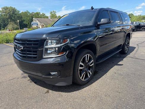Used 2020 Chevrolet Suburban Premier w/ RST 6.2L Performance Edition AWD/4WD image 10