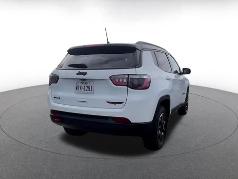 Used 2025 Jeep Compass Trailhawk AWD/4WD image 14
