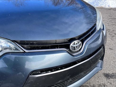 Used 2016 Toyota Corolla LE image 32