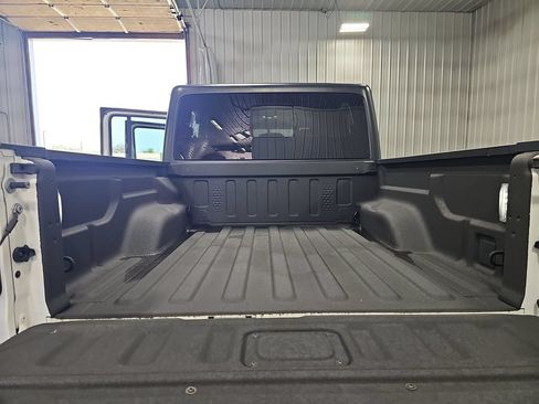 Used 2023 Jeep Gladiator Sport AWD/4WD image 12