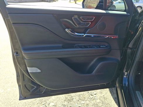 Used 2025 Lincoln Corsair Grand Touring w/ Equipment Group 301A image 12