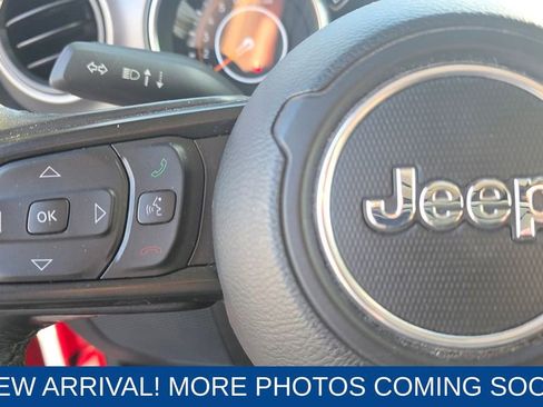 Used 2021 Jeep Gladiator Willys image 16