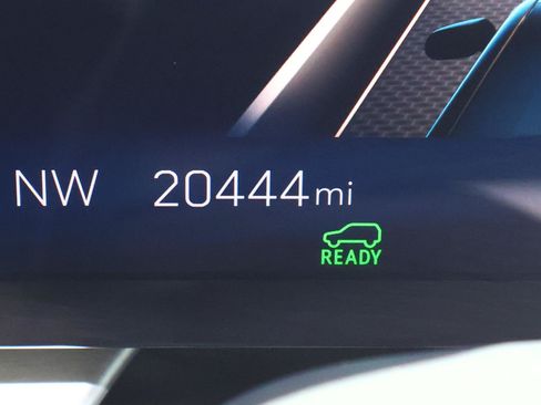 Certified 2024 Cadillac Lyriq Sport AWD/4WD image 31
