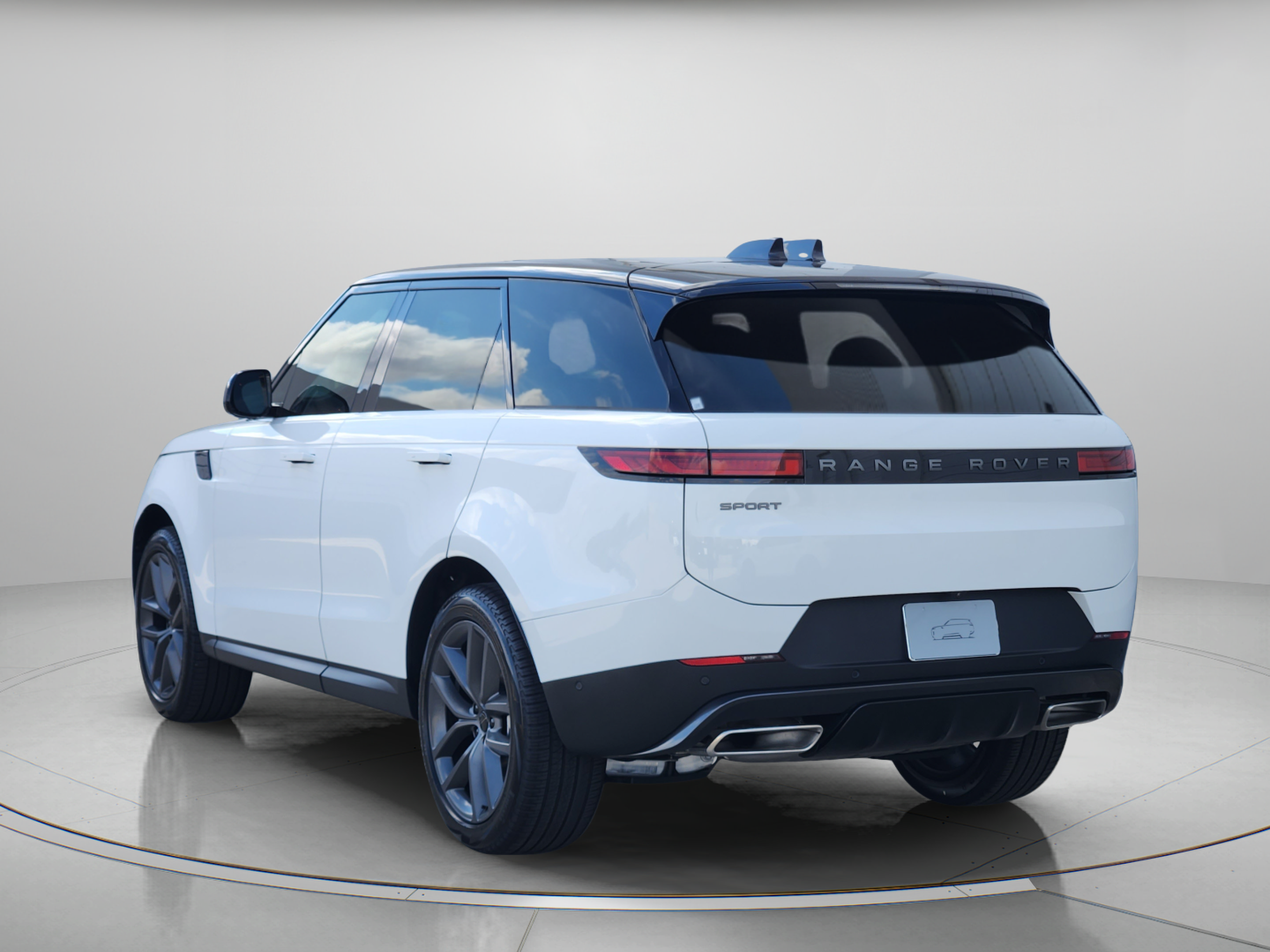 New 2027 Land Rover Range Rover Sport SE AWD/4WD image 3