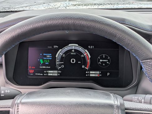 Used 2025 Toyota Tundra Platinum AWD/4WD image 39