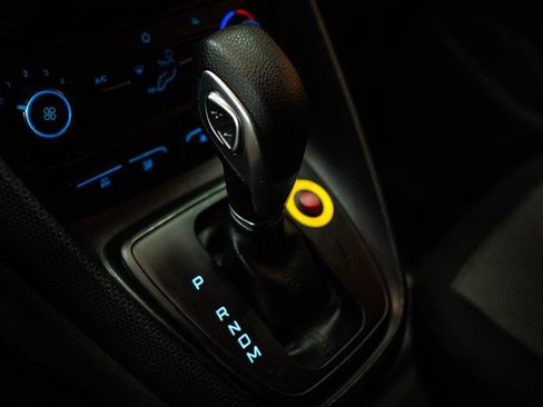 Used 2020 Ford Transit Connect XL FWD image 16