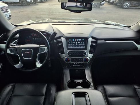 Used 2019 GMC Yukon SLT w/ HD Trailering Package image 3