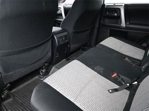 Used 2016 Toyota 4Runner SR5 image 18