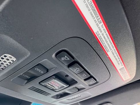 Used 2019 Toyota Avalon XLE w/ Moonroof Package FWD image 27