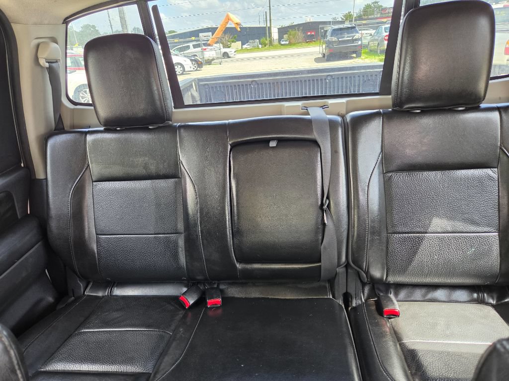 Used 2014 Nissan Titan SL AWD/4WD image 24
