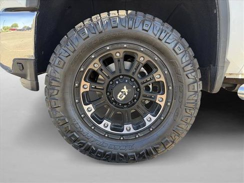 Used 2021 Chevrolet Silverado 2500 LTZ w/ LTZ Plus Package AWD/4WD image 29