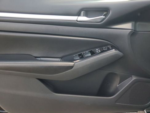 Used 2023 Nissan Altima 2.5 SV image 10