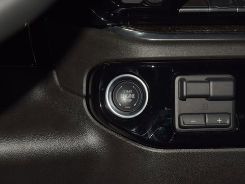 Used 2025 Chevrolet Silverado 1500 RST image 34