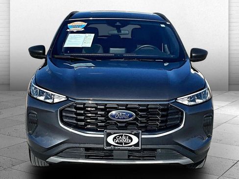 Used 2025 Ford Escape ST-Line AWD/4WD image 2
