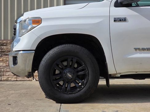 Used 2015 Toyota Tundra SR5 RWD image 39