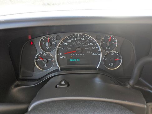 Used 2023 GMC Savana 2500 w/ Driver Convenience Package image 27