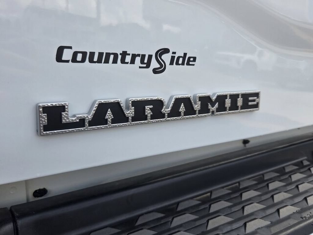 Used 2023 RAM 2500 Laramie AWD/4WD image 5