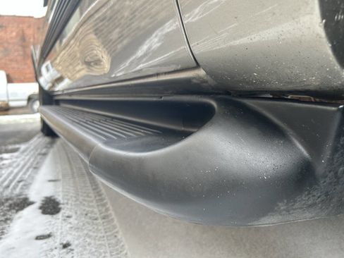 Used 1999 Chevrolet Suburban C1500 LS 4dr SUV w/ Preferred Equipment Group 2 image 9