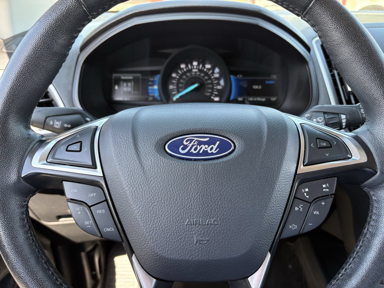 Certified 2024 Ford Edge SEL AWD/4WD image 36