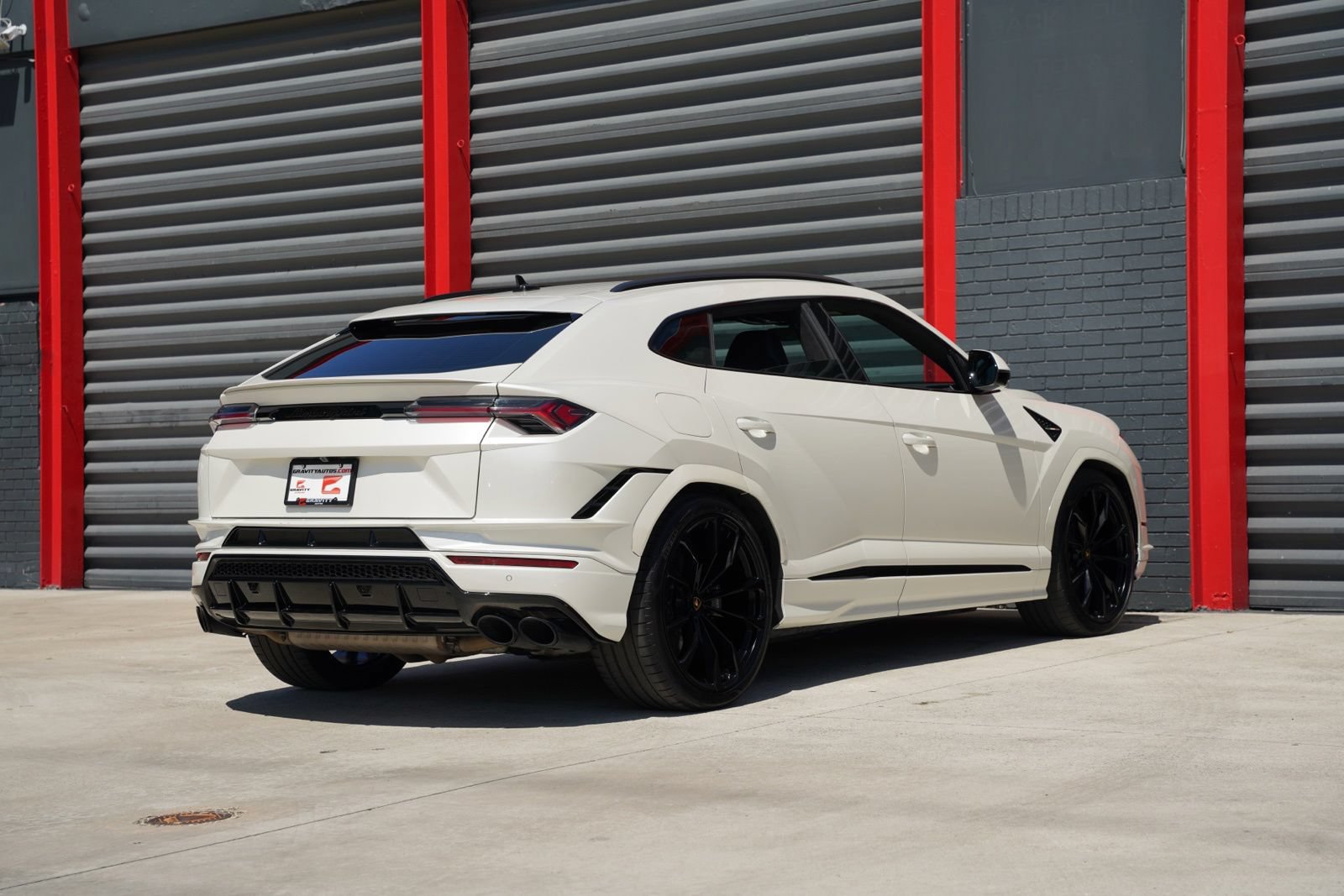 Used 2024 Lamborghini Urus S AWD/4WD image 9