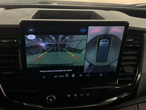 Used 2023 Ford Transit 350 XLT image 17