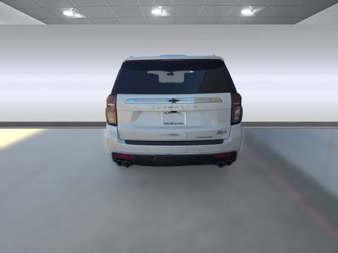 Used 2021 Chevrolet Suburban Premier w/ Premium Package image 10