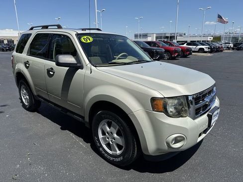 Used 2009 Ford Escape XLT AWD/4WD image 7