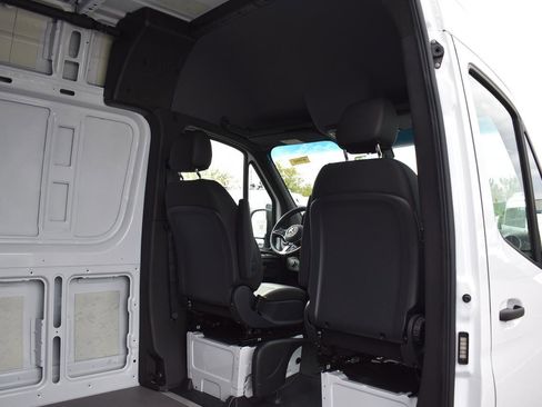 New 2025 Mercedes-Benz Sprinter 2500 image 9