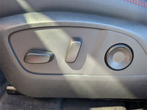 New 2026 Chevrolet Traverse RS image 16