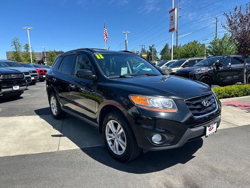 Used 2011 Hyundai Santa Fe Limited FWD image 7