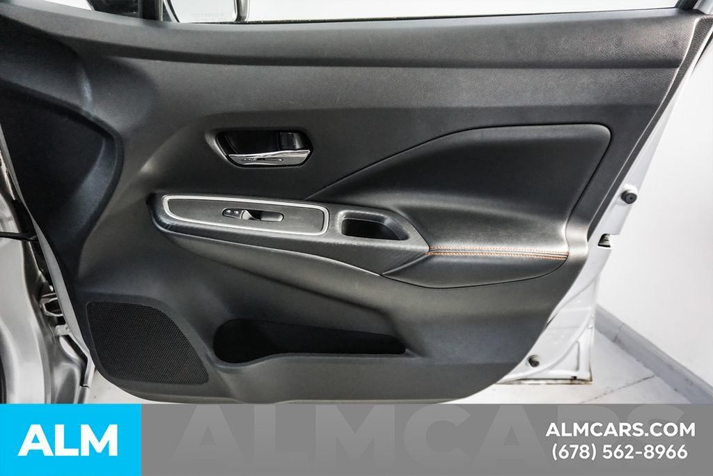 Used 2024 Nissan Versa SR FWD image 38