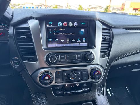 Used 2019 Chevrolet Tahoe LT w/ Luxury Package AWD/4WD image 17