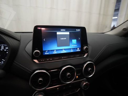 Used 2024 Nissan Sentra SV image 6