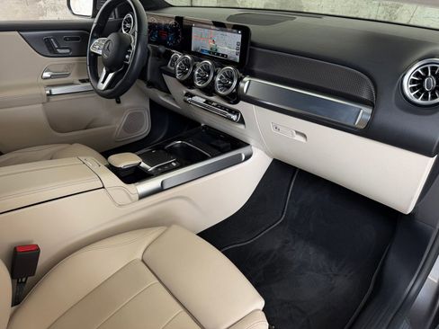 Certified 2022 Mercedes-Benz GLB 250 image 19