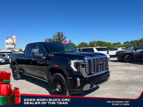 New 2026 GMC Sierra 2500 Denali w/ Denali Reserve Package image 3