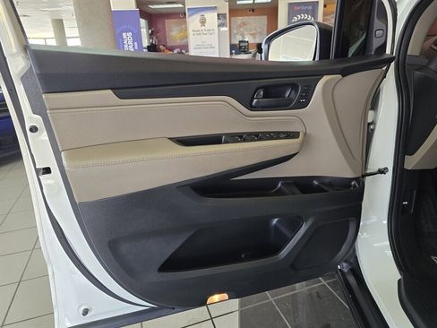 Used 2018 Honda Odyssey EX-L image 7