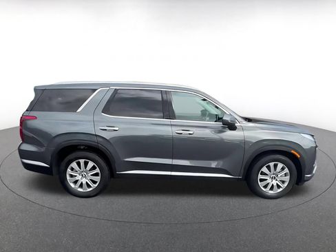 Used 2025 Hyundai Palisade SEL FWD image 16