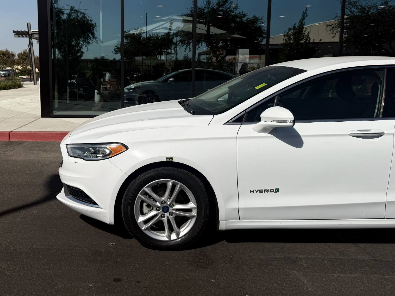 Used 2018 Ford Fusion SE w/ Equipment Group 602A FWD image 11