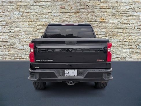 Used 2020 Chevrolet Silverado 1500 RST w/ RST Value Package image 6