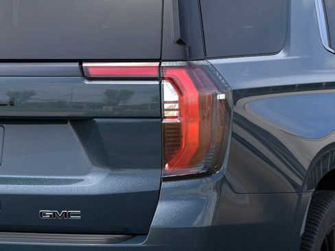 New 2026 GMC Yukon Denali Ultimate AWD/4WD image 11