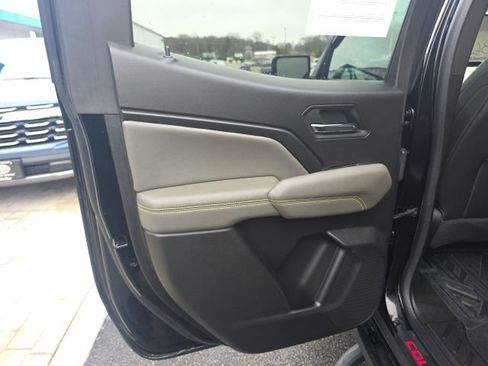 Used 2023 Chevrolet Colorado ZR2 w/ ZR2 Convenience Package III AWD/4WD image 35