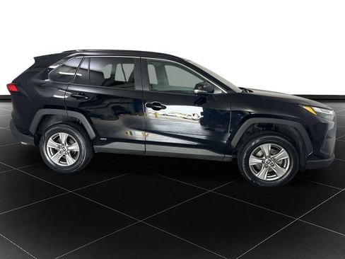 Used 2024 Toyota RAV4 LE AWD/4WD image 6
