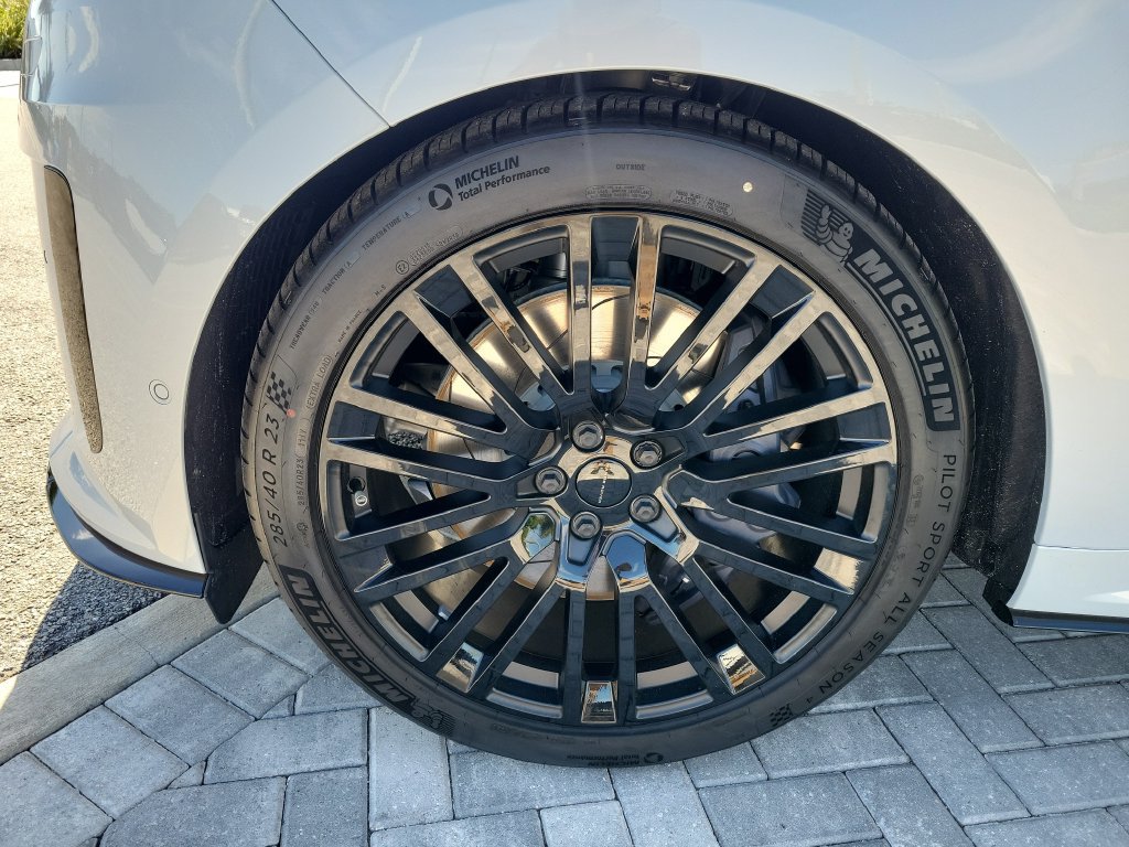 New 2027 Land Rover Range Rover Sport SV AWD/4WD image 13
