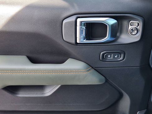 New 2026 Jeep Gladiator Mojave image 19