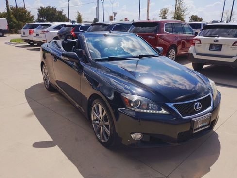 Used 2013 Lexus IS 250C w/ Luxury Pkg RWD image 30