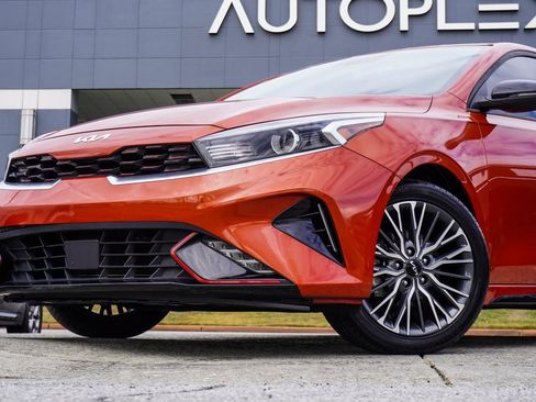 Used 2022 Kia Forte GT-Line w/ GT-Line Technology Package image 2