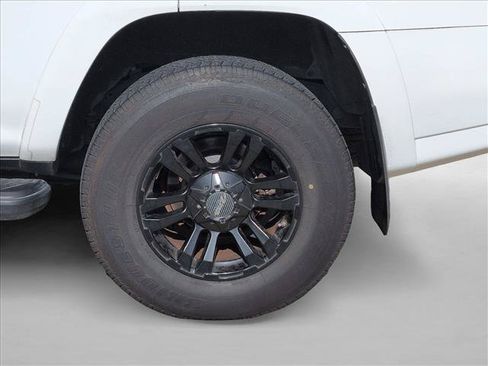 Used 2016 Toyota 4Runner SR5 Premium AWD/4WD image 14
