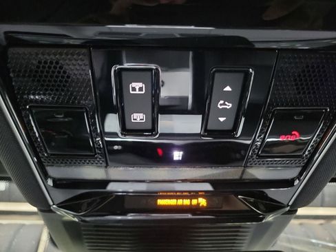 New 2025 Land Rover Range Rover SE image 21