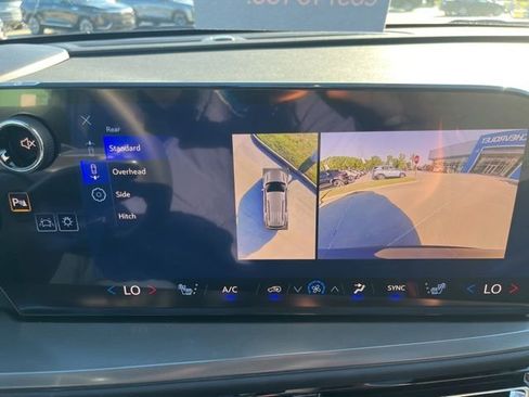 New 2026 Chevrolet Traverse LT w/ Sun and Wheel Package image 27