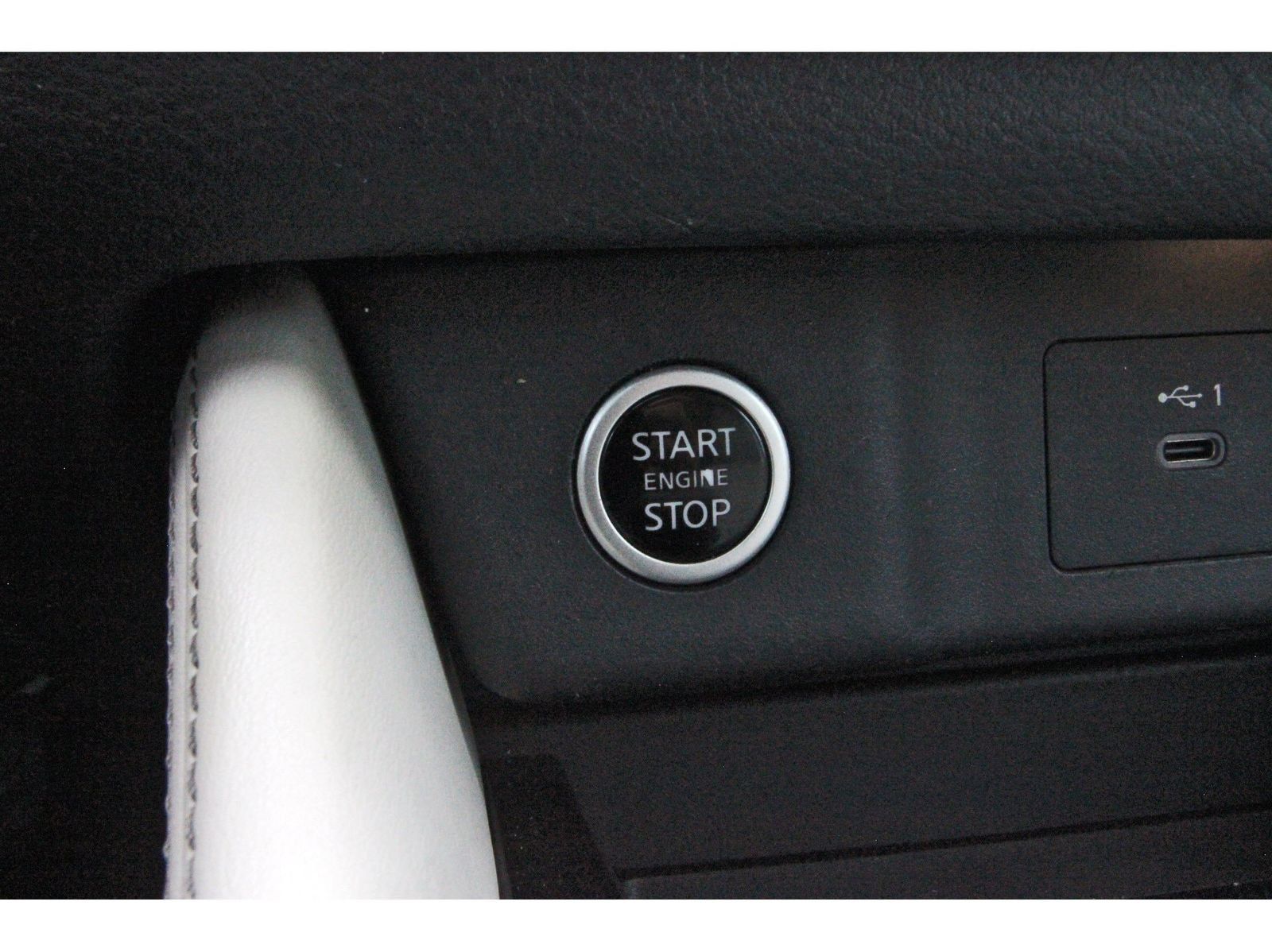 Used 2021 Nissan Rogue SL w/ Premium Package FWD image 27